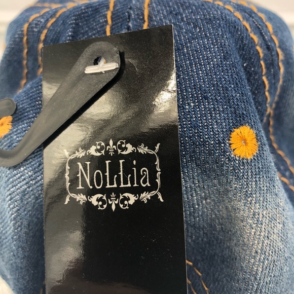 Distressed American Flag Covered in Bling - Picture 3 of 4